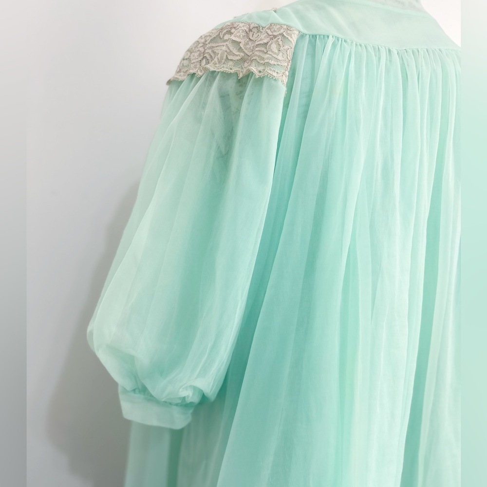 Vintage 1960’s Babydoll and Robe Peignoir Set - Picture 10 of 14